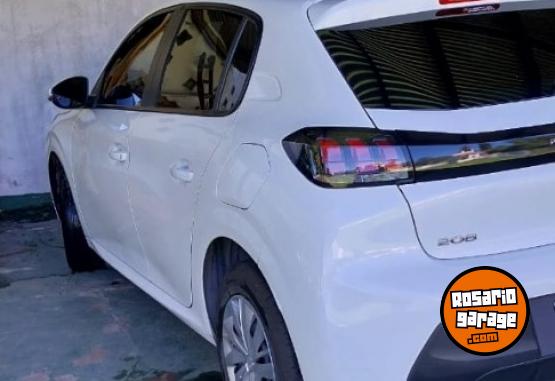 Autos - Peugeot 208 2020 Nafta 24800Km - En Venta