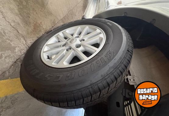 Camionetas - Toyota Hilux 2013 Diesel 108000Km - En Venta