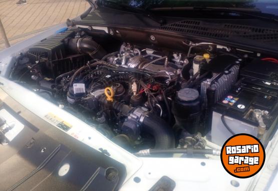 Camionetas - Volkswagen Amarok v6 2025 Diesel 10000Km - En Venta