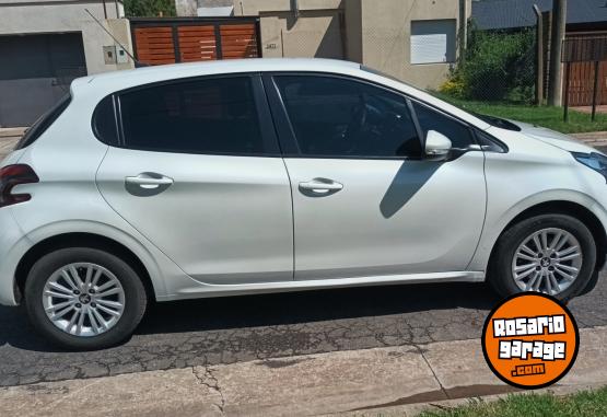 Autos - Peugeot 208 allure 1.6 2018 Nafta 72000Km - En Venta