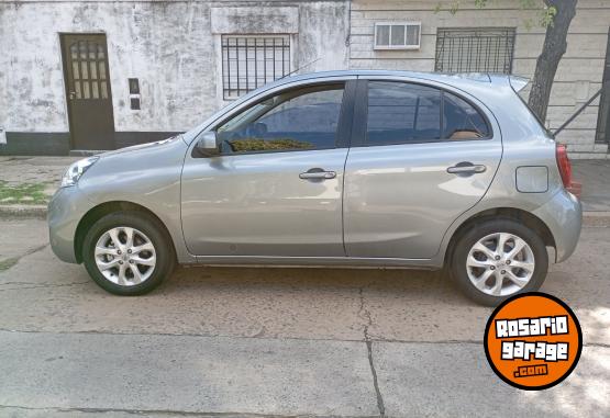 Autos - Nissan March 2017 Nafta 49000Km - En Venta