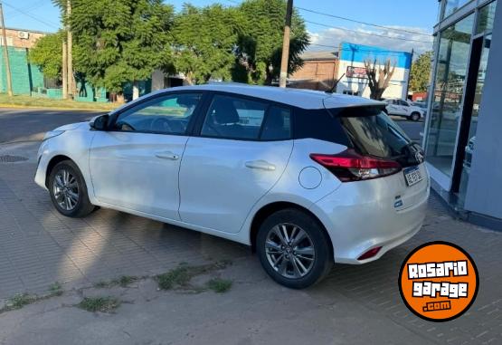 Autos - Toyota yaris 2021 Nafta 160000Km - En Venta