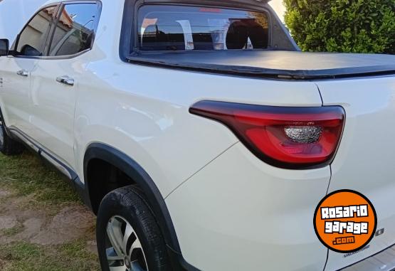 Camionetas - Fiat Toro volcano 2017 Diesel 200000Km - En Venta
