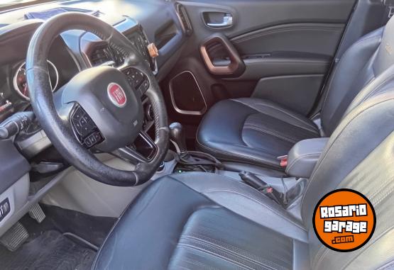 Camionetas - Fiat Toro volcano 2017 Diesel 200000Km - En Venta