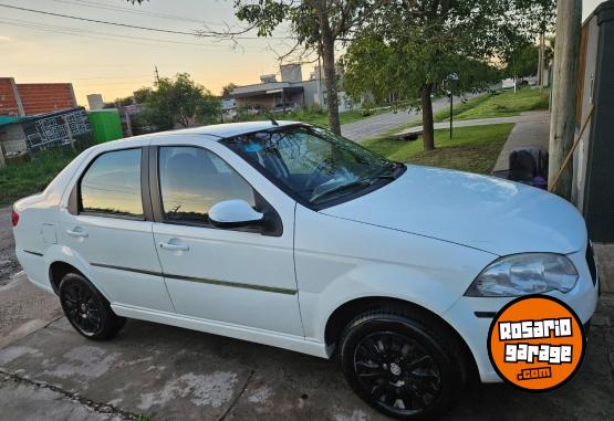 Autos - Fiat Siena 2012 GNC 147000Km - En Venta