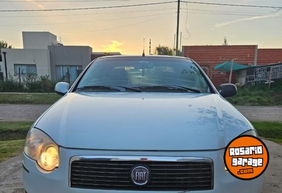 Autos - Fiat Siena 2012 GNC 147000Km - En Venta