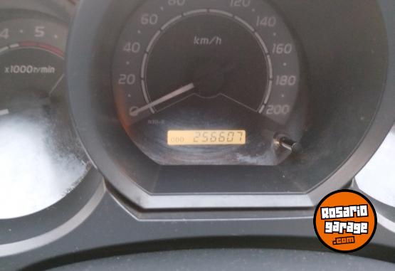Camionetas - Toyota Hilux 4x2 cab. Simple 2011 Diesel 257000Km - En Venta