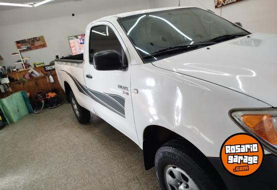 Camionetas - Toyota Hilux 4x2 cab. Simple 2011 Diesel 257000Km - En Venta