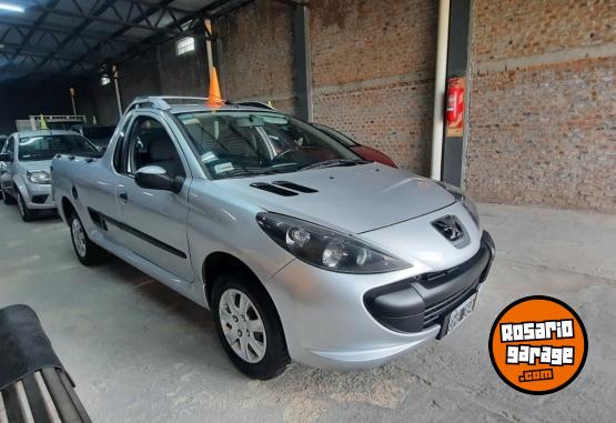 Utilitarios - Peugeot Hoggar xs 1.6 2014 Nafta 65000Km - En Venta