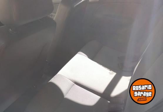 Autos - Volkswagen Gol trend 2011 Nafta 130000Km - En Venta