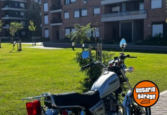 Motos - Suzuki GN125 2017 Nafta 16000Km - En Venta