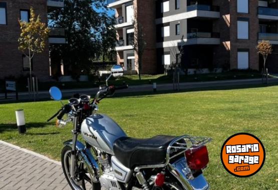 Motos - Suzuki GN125 2017 Nafta 16000Km - En Venta