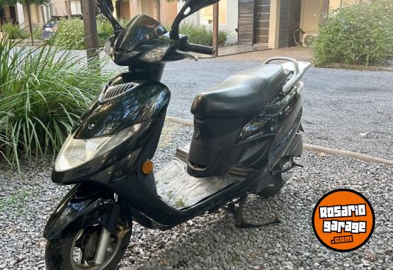 Motos - Suzuki AN 125 2017 Nafta 26000Km - En Venta