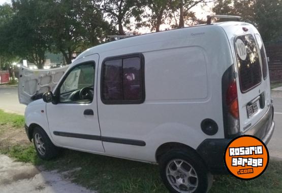 Utilitarios - Renault Kangoo 2000 Diesel 228000Km - En Venta