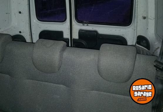 Utilitarios - Renault Kangoo 2000 Diesel 228000Km - En Venta