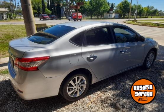 Autos - Nissan Sentra corolla 2015 Nafta 200000Km - En Venta