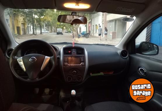 Autos - Nissan Versa Advance GNC 2019 Nafta 125000Km - En Venta
