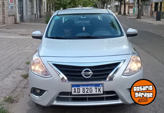 Autos - Nissan Versa Advance GNC 2019 Nafta 125000Km - En Venta