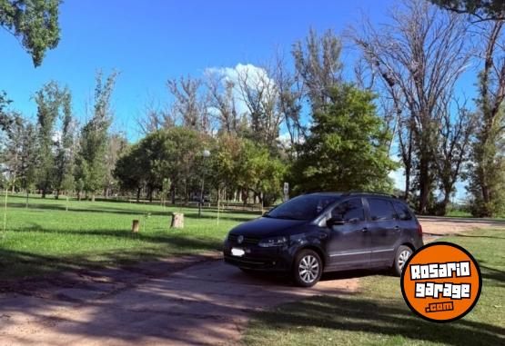 Autos - Volkswagen Suran 2011 Nafta 79000Km - En Venta