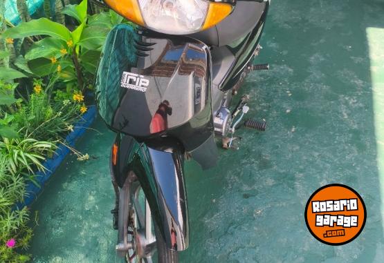 Motos - Guerrero Trip 2023 Nafta 9500Km - En Venta