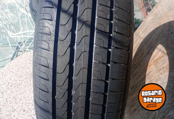 Accesorios para Autos - Vendo cubierta Pirelli conturato p7 205 55 r16 - En Venta
