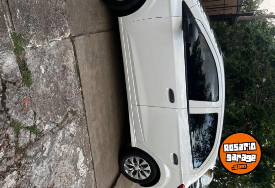 Autos - Chevrolet ONIX 2017 Nafta 62000Km - En Venta