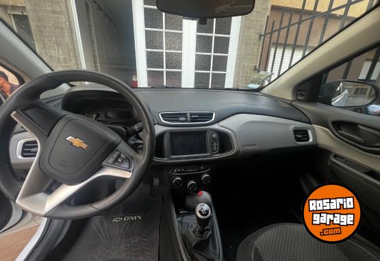 Autos - Chevrolet ONIX 2017 Nafta 62000Km - En Venta
