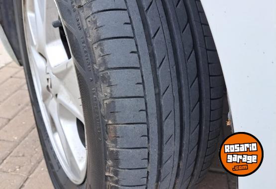 Autos - Renault Logan Privilege Plus 2018 GNC 107410Km - En Venta