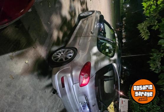 Autos - Peugeot 207 xt 2009 Nafta 161000Km - En Venta