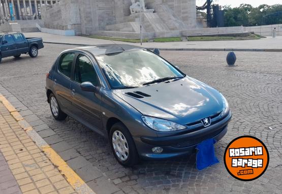 Autos - Peugeot 206 2005 Nafta 200500Km - En Venta