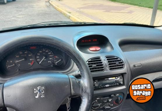 Autos - Peugeot 206 2005 Nafta 200500Km - En Venta