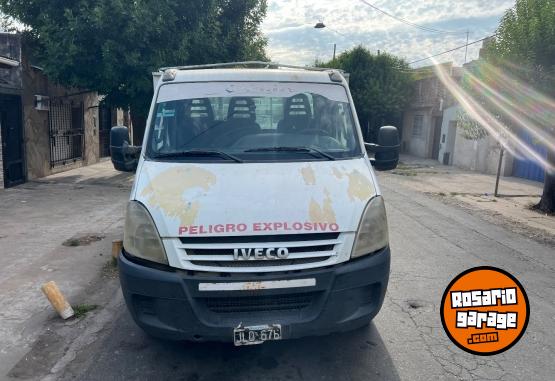 Utilitarios - Iveco Daily 2010 Diesel 111111Km - En Venta