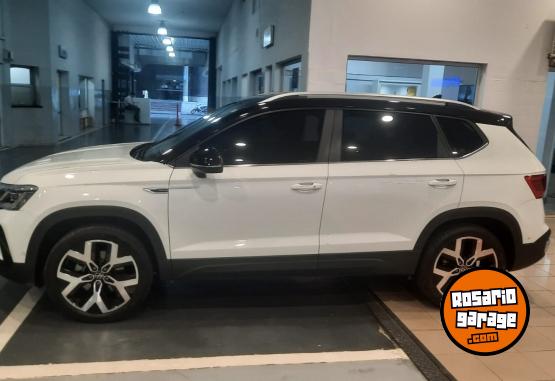 Autos - Volkswagen TAOS HIGHLINE AT 250TSI 2024 Nafta 45000Km - En Venta