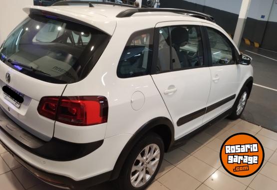 Autos - Volkswagen SURAN CROSS 1.6 MT 2014 Nafta 126000Km - En Venta