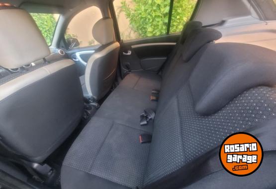 Autos - Renault Sandero 2011 Nafta 120000Km - En Venta