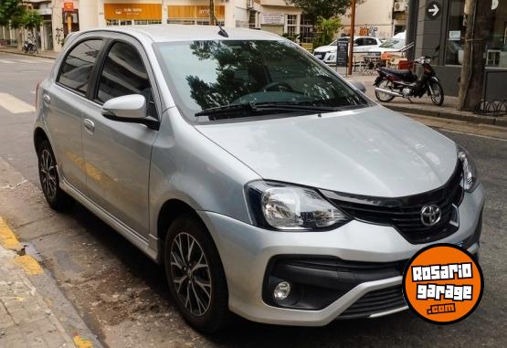 Autos - Toyota Etios/XLS pack 1.5 6M/T 2023 Nafta 6955Km - En Venta