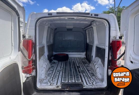 Utilitarios - Peugeot EXPERT 1.6 HDI CONFORT 2014 Diesel - En Venta