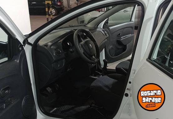 Autos - Renault LOGAN AUTENTIQUE PLUS 2018 Nafta 89408Km - En Venta