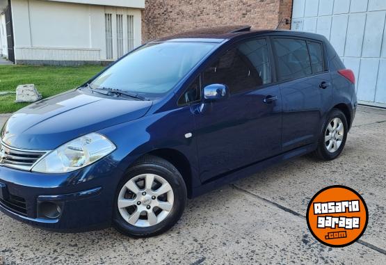 Autos - Nissan Tiida 2011 Nafta 102000Km - En Venta
