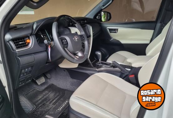 Camionetas - Toyota SW4 Diamond 2022 Diesel 65000Km - En Venta