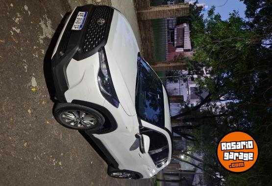 Autos - Toyota COROLLA CR0SS 2021 Nafta 75000Km - En Venta