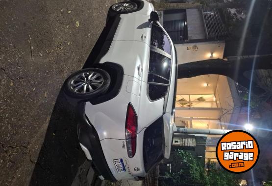 Autos - Toyota COROLLA CR0SS 2021 Nafta 75000Km - En Venta