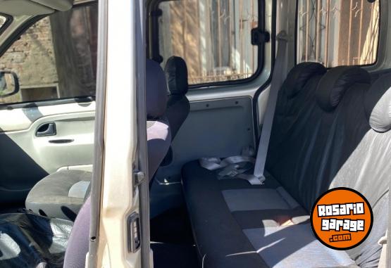 Utilitarios - Renault Kangoo 2013 GNC 185000Km - En Venta