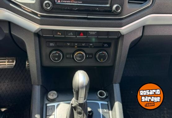Camionetas - Volkswagen AMAROK V6 TDI HIGHLINE AT 2017 Diesel 140000Km - En Venta
