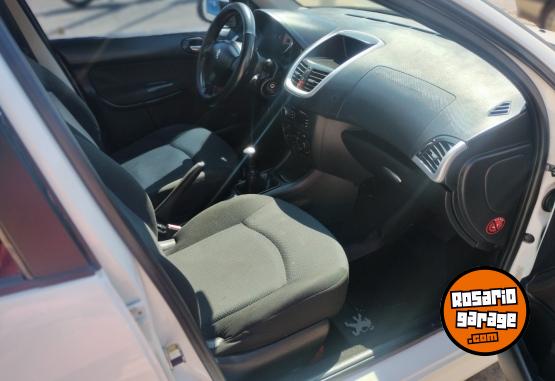 Autos - Peugeot 207 compact Allure 1.4 5p 2013 Nafta 170000Km - En Venta