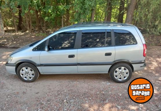 Autos - Chevrolet Zafira 2.0 GL 2009 Nafta 132000Km - En Venta