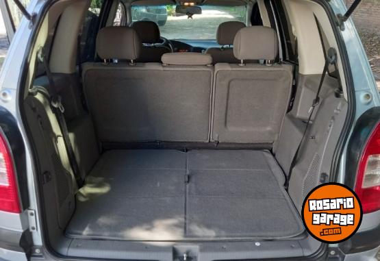 Autos - Chevrolet Zafira 2.0 GL 2009 Nafta 132000Km - En Venta