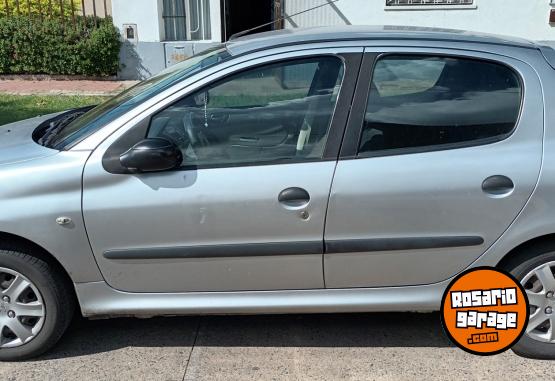 Autos - Peugeot 207 compact 2013 GNC 240000Km - En Venta