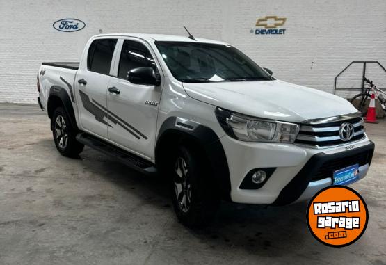 Camionetas - Toyota HILUX 4X4 DC DX 2.4 TDI 2022 Diesel 60000Km - En Venta