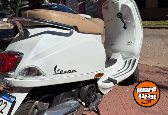 Motos - Vespa Vxl 150 inyeccion abs 2024 Nafta 3200Km - En Venta